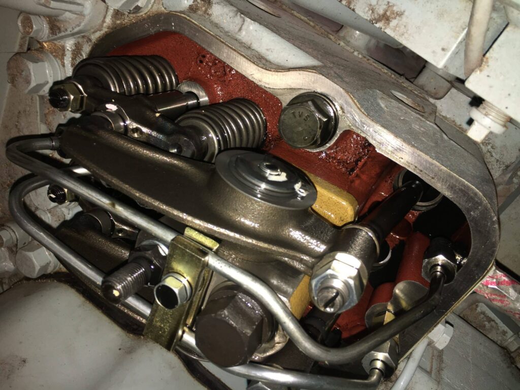 Mitsubishi S12A Mobil Delvac XHP ESP 10W-40 Koedood dieselservices b.v.