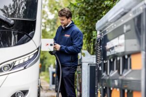 Mobiele DC lader met bus van Kuipers Mobiele DC lader met bus van Kuipers